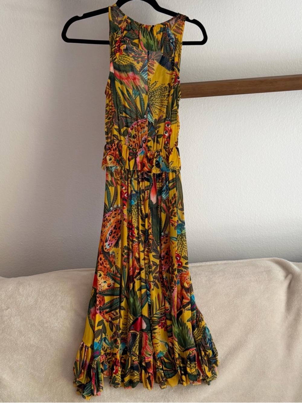 Yellow Tropical Maxi Dress with Multicolor Bird Print - Picture 5 of 9